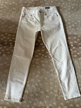 Bonobos Men’s Slim Taper Traveler Jeans in White